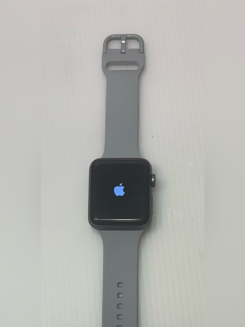 Apple Smartwatch Series 3 - 42mm Black with Gray Sport Band